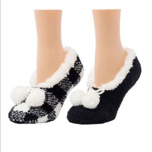 CUDDL DUDS plush filled slipper socks black 2 pair size 4-10